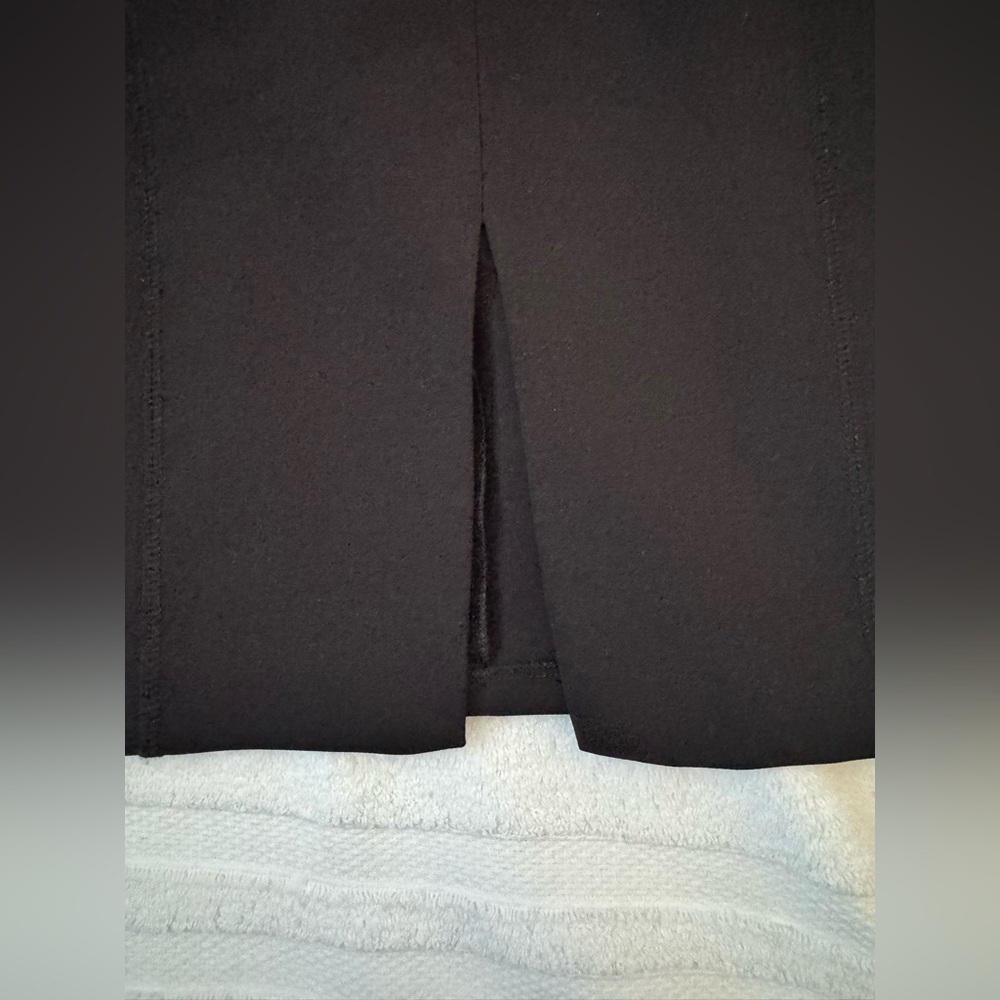Zara Zip-Front Dress Black Solid
Sleeveless Sheath Front Slit Stretch
Size M - Picture 9 of 15
